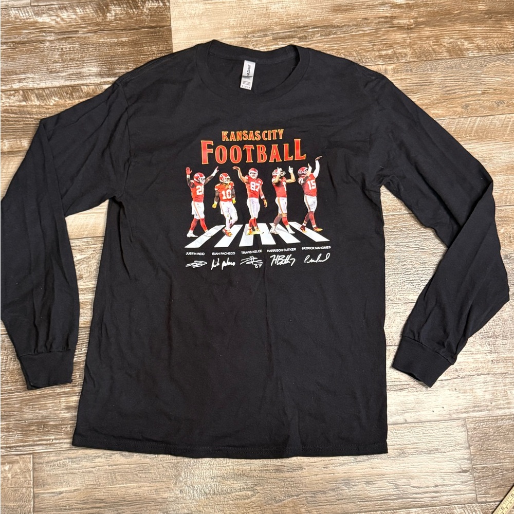 ❤️💛 Kansas City Football Long Sleeve Tee - Black